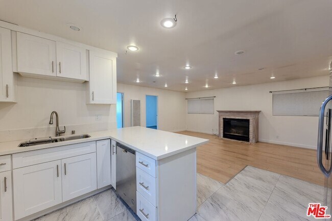 Foto del edificio - 837 Sunset Ave