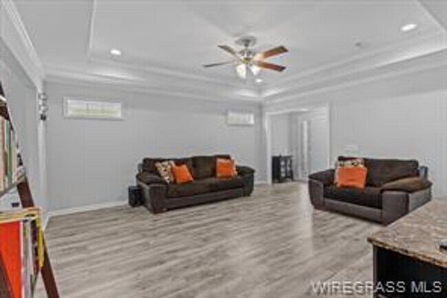 Foto del edificio - Available May!