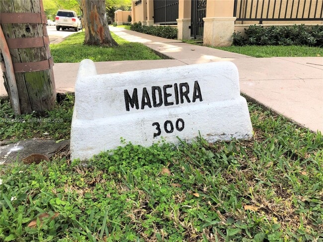 Building Photo - 300 Madeira Ave