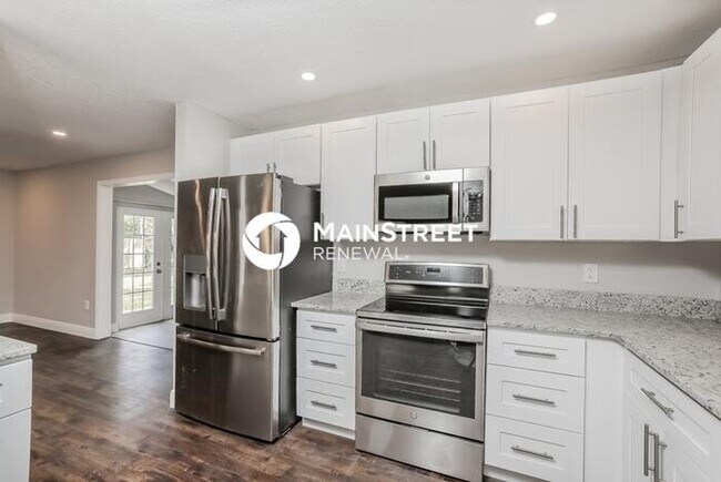 Foto del edificio - 4 Bedroom Pet-Friendly Home in Orlando, FL with Main Street Renewal