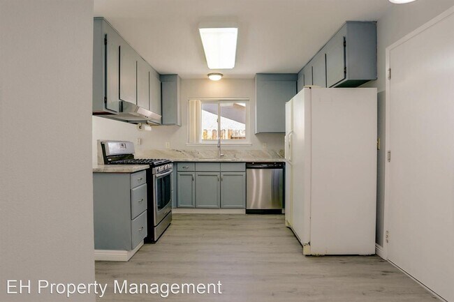 Building Photo - 3 br, 1 bath House - 5630 Meadow Park Way