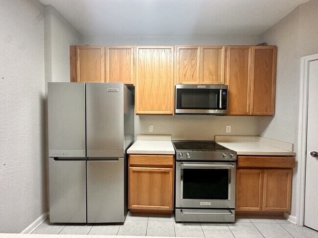 Building Photo - 6265 Contessa Dr