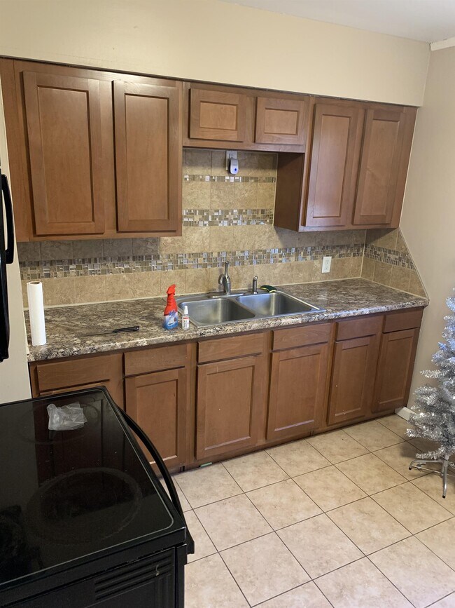 Building Photo - 3168 Ida St