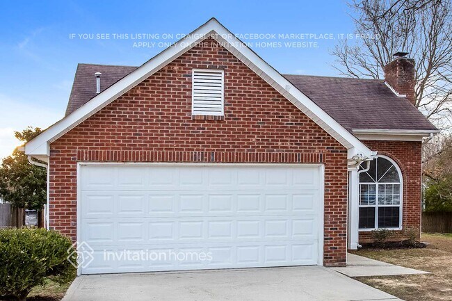 Foto del edificio - 4301 Emerald Ln