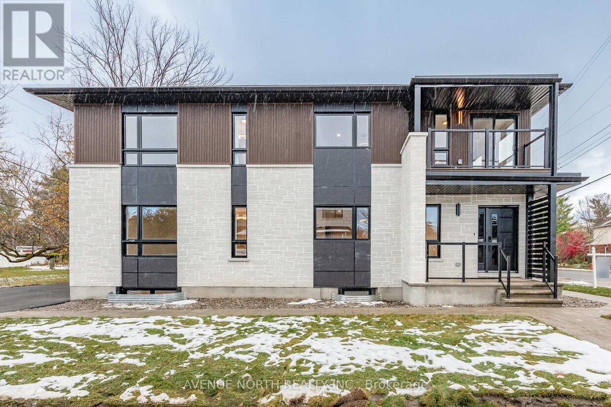 Photo principale - 1975 Banff Ave