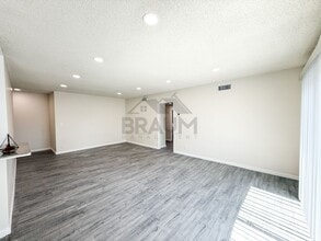 Building Photo - 6039 Whitsett Ave