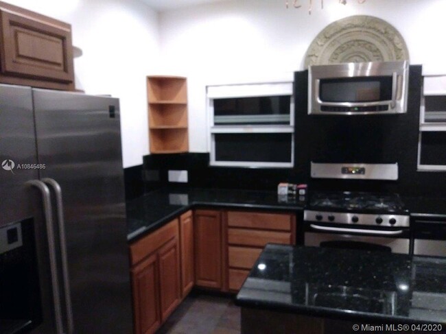 Foto del edificio - 1122 SW 6th St