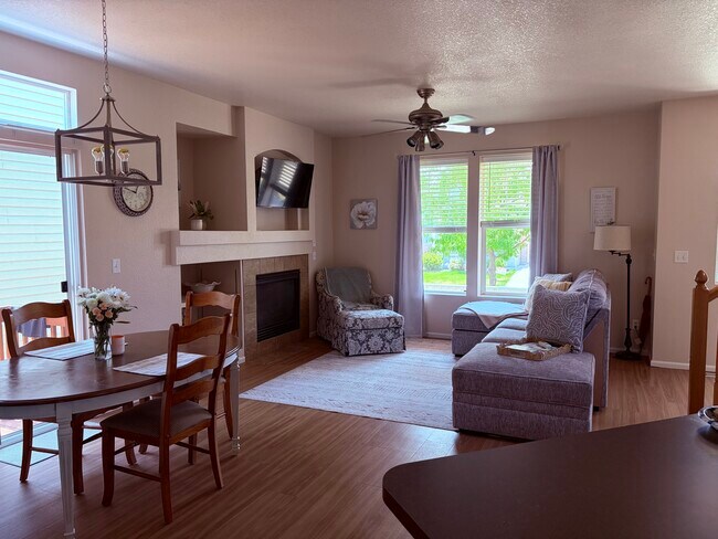 Building Photo - 2144 Clipper Way