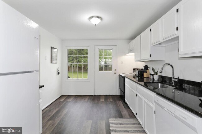 Building Photo - 12657 Magna Carta Rd