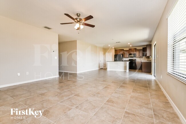 Foto del edificio - 9631 Sage Creek Dr