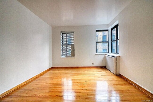 Foto del edificio - 1200 Woodycrest Ave