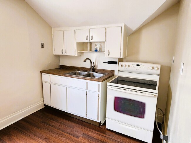 Cocina - 419 Olmstead St