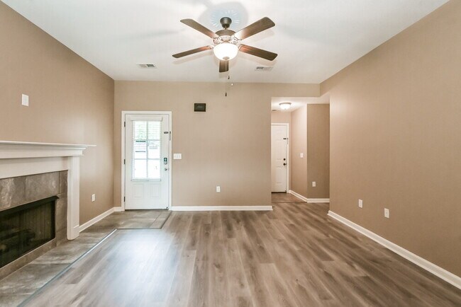 Foto del edificio - 2687 Sapper Ln