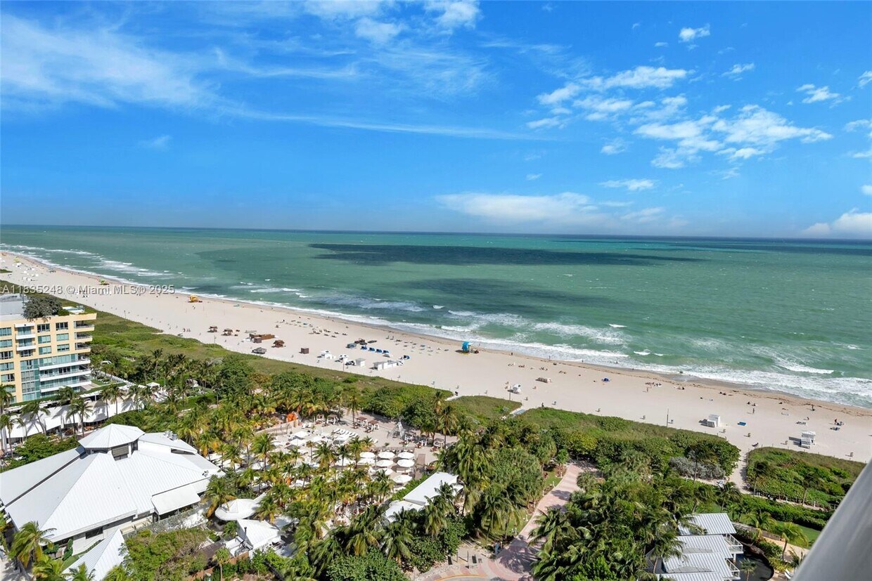 Foto principal - 50 South Pointe Dr