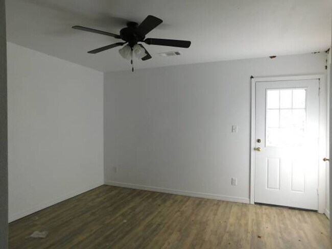 Foto del edificio - 629-701 Poplar Street
