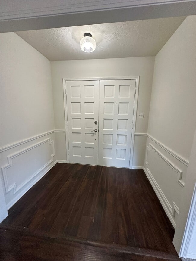 Foto del edificio - 29410 Binefield St