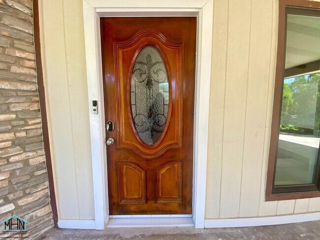 Foto del edificio - Gorgeous gem! 4 bed/2 bath single-story ho...