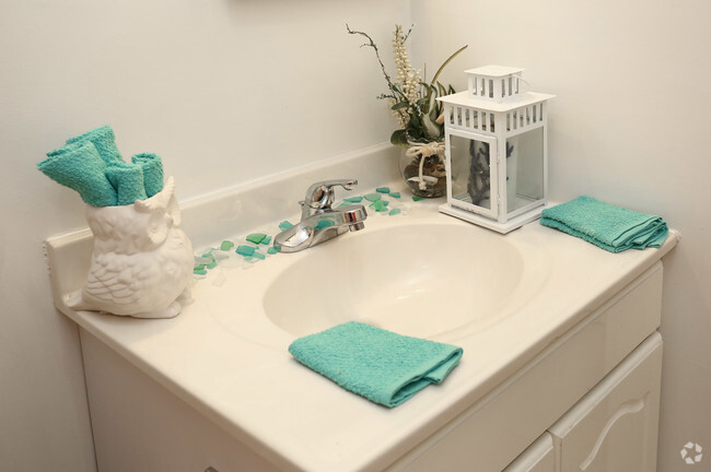 Baño - Greenbriar Hills Apartments