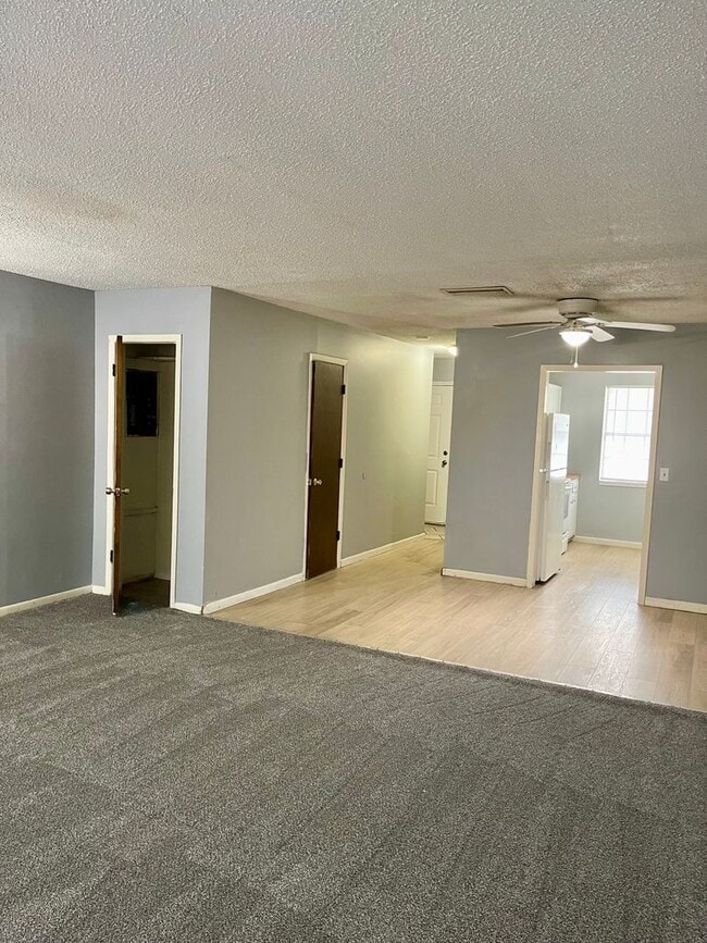 Building Photo - 100 Cone St