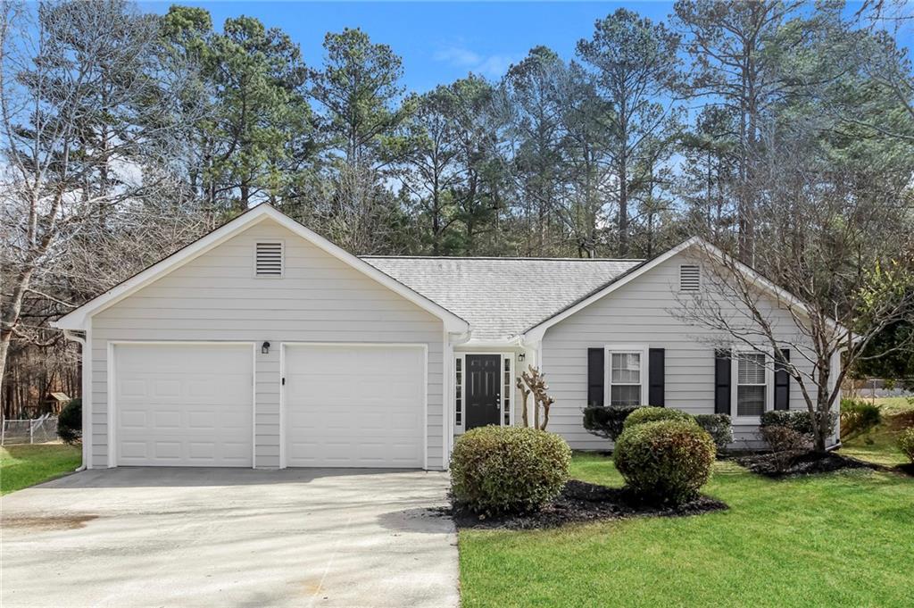 Primary Photo - 122 Collins Dr