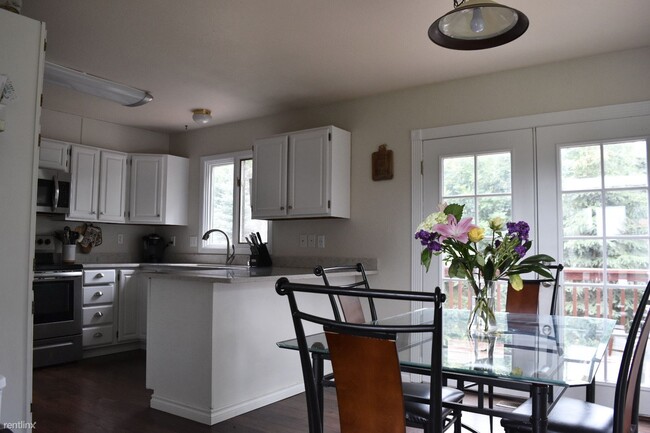 Building Photo - 3 br, 3 bath House - 19133 Unalaska Cir