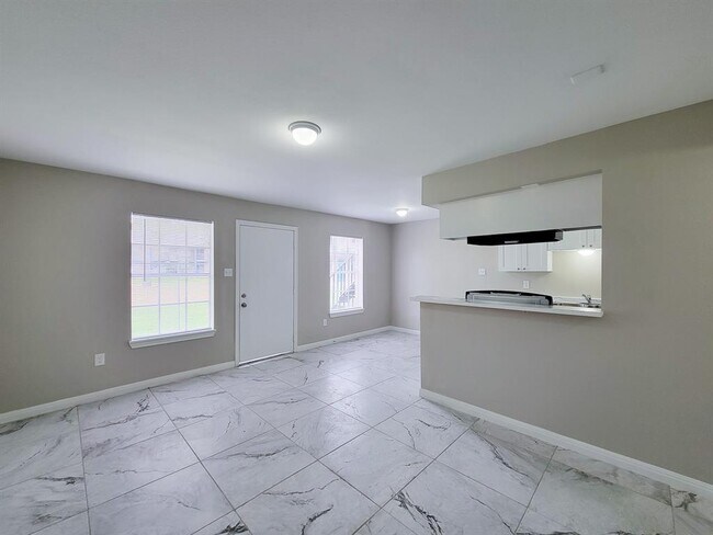 Foto del edificio - 3206 Lobit Dr