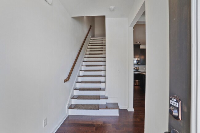 Building Photo - 7725 Rutgers Cir