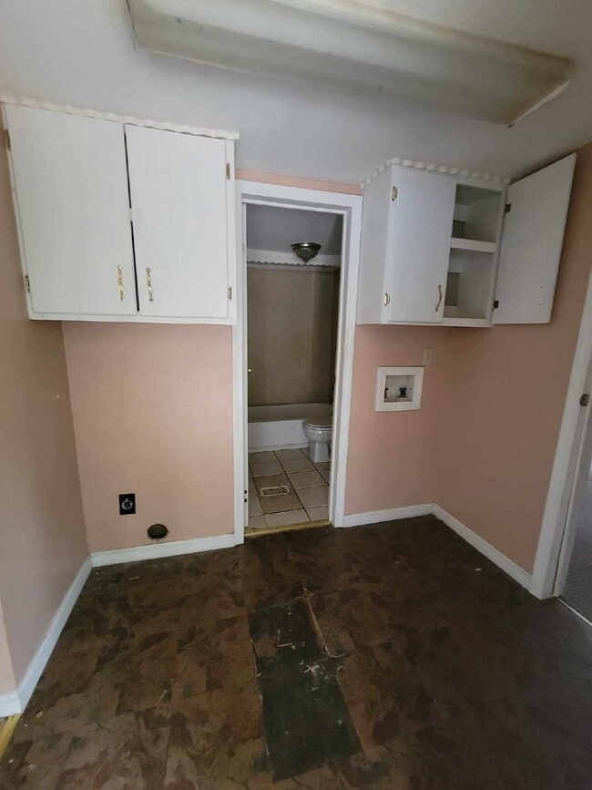 Building Photo - 2/1 Mobile home for rent in Leakesville!
