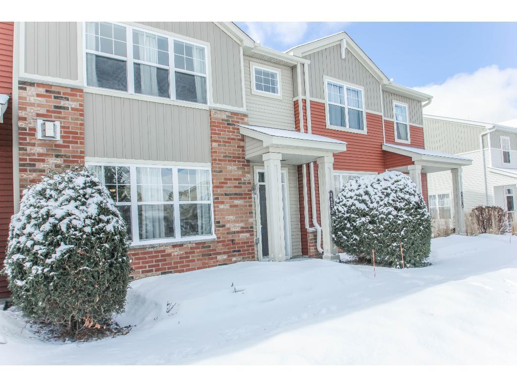Foto principal - *3Bed*2.5Bath plus loft*1852 SqFt- Great A...