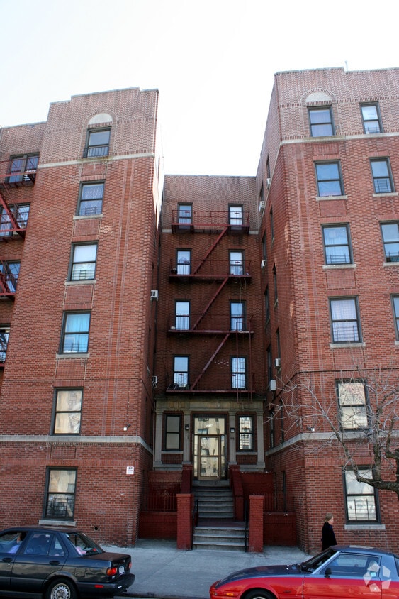 Building Photo - 3154 Grand Concourse