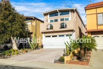 Front of the house - 1744 Reed St