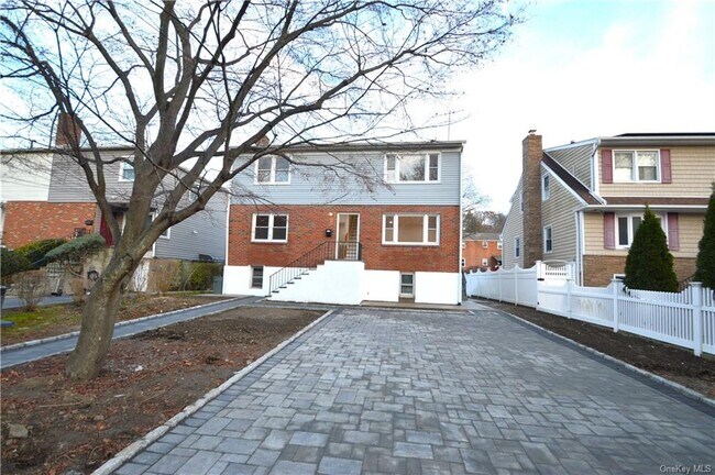 Foto del edificio - 124 Harrison Ave