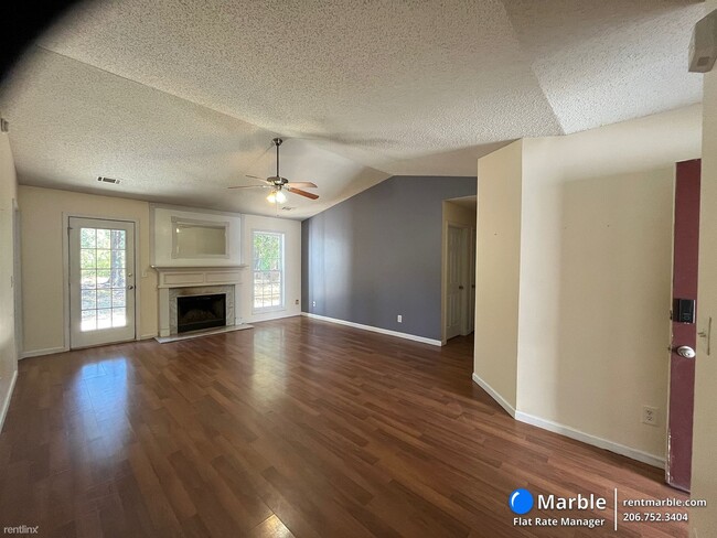 Building Photo - 3 br, 2 bath House - 1022 Maggie Dr