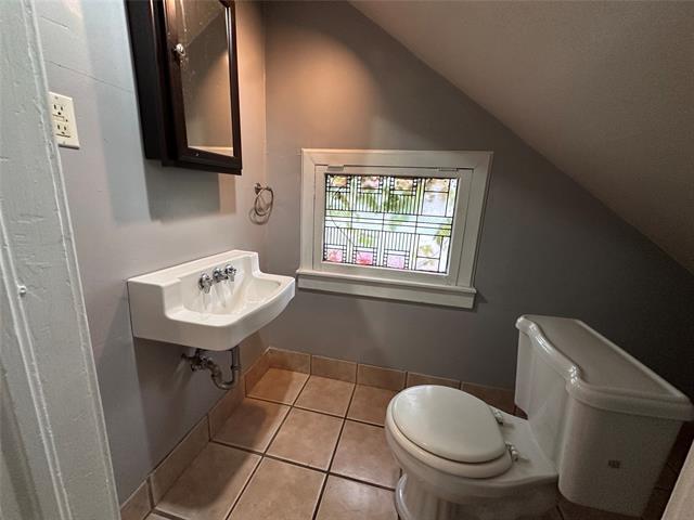 Foto del edificio - 5614 Columbia Ave