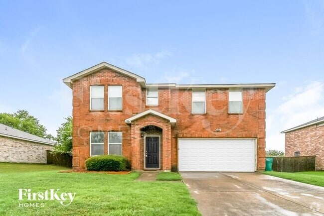 Building Photo - 1204 McMillen Dr