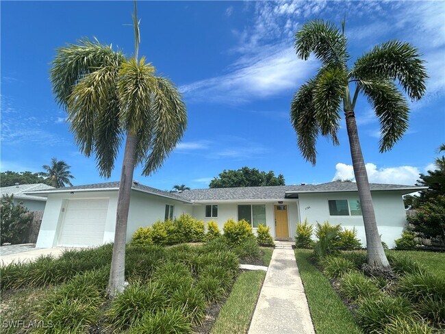 Building Photo - 1186 Sunbird Ave