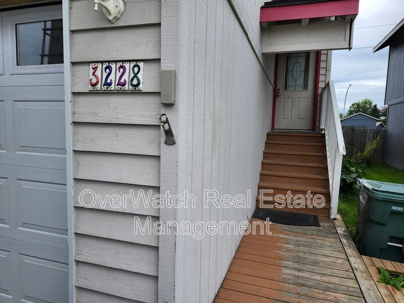 Primary Photo - 3228 Aquarius Cir
