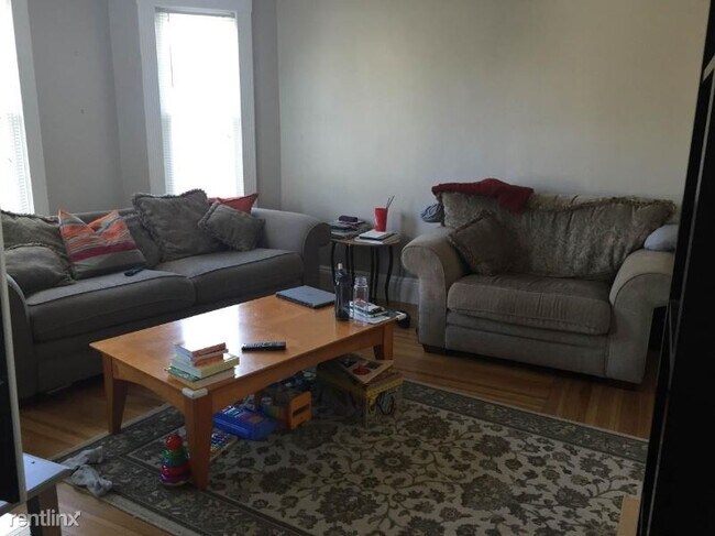 Building Photo - 138 Beech St