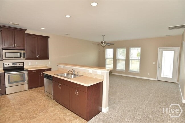 Building Photo - 179 Byron Dr