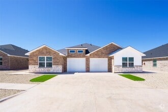 Building Photo - 2702 Baron Ave
