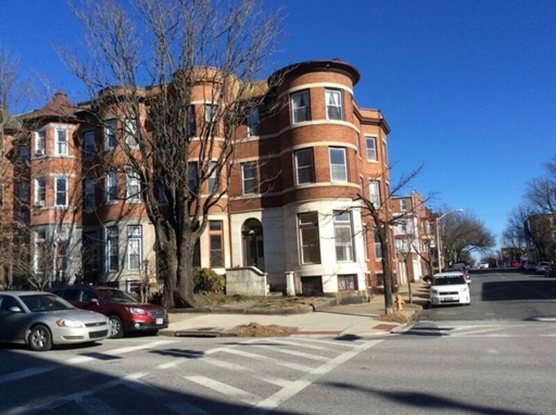 Primary Photo - 2701 St Paul St