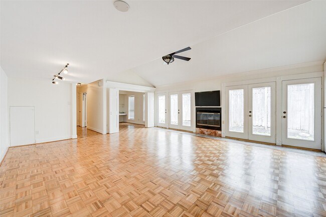 Foto del edificio - 2501 Driscoll St