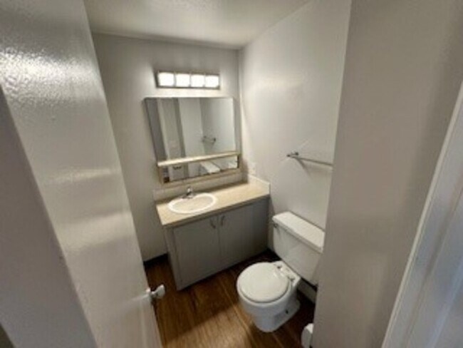 Foto del edificio - 1428 E 16th St