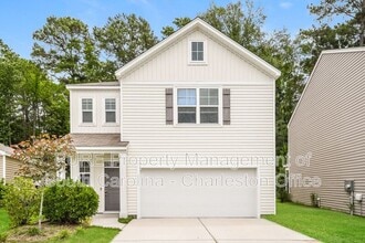 Building Photo - 2641 Alamanda Dr