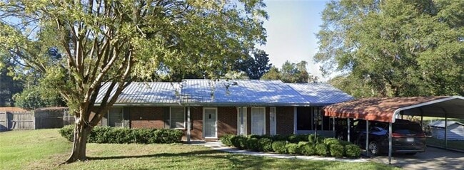 Building Photo - 111 Northwood Dr