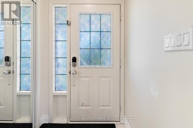 Building Photo - 1677 Clark Blvd