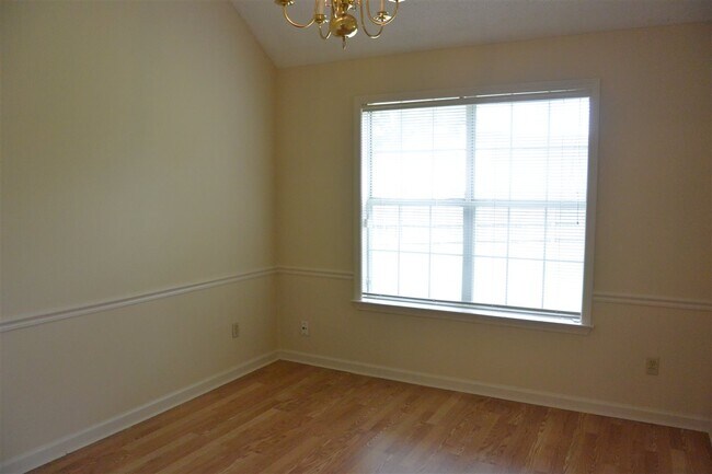 Building Photo - 256 Poplar Bluff Cove