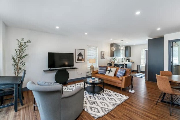 Sala de estar - Elevate Townhomes