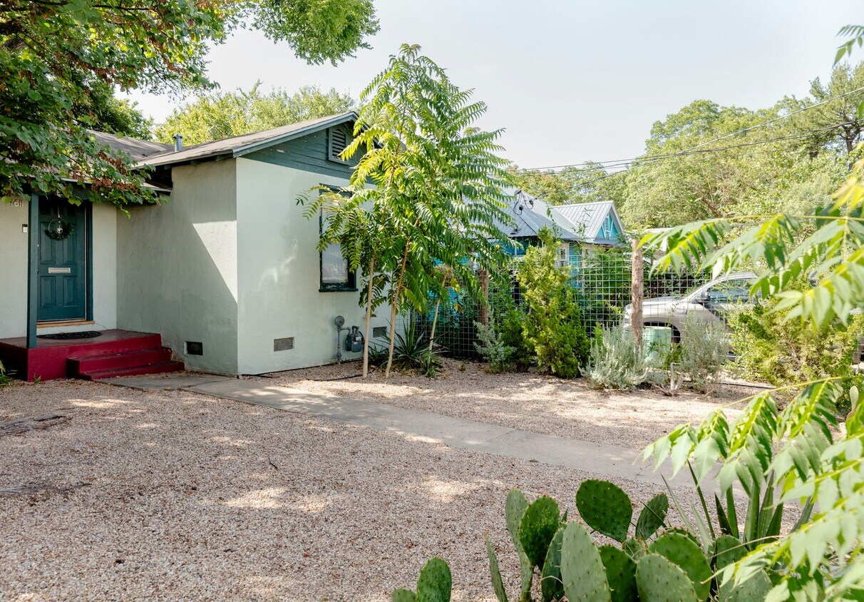 Foto principal - 4611 Harmon Ave