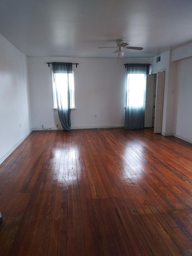 Foto del edificio - 931 S 10th St